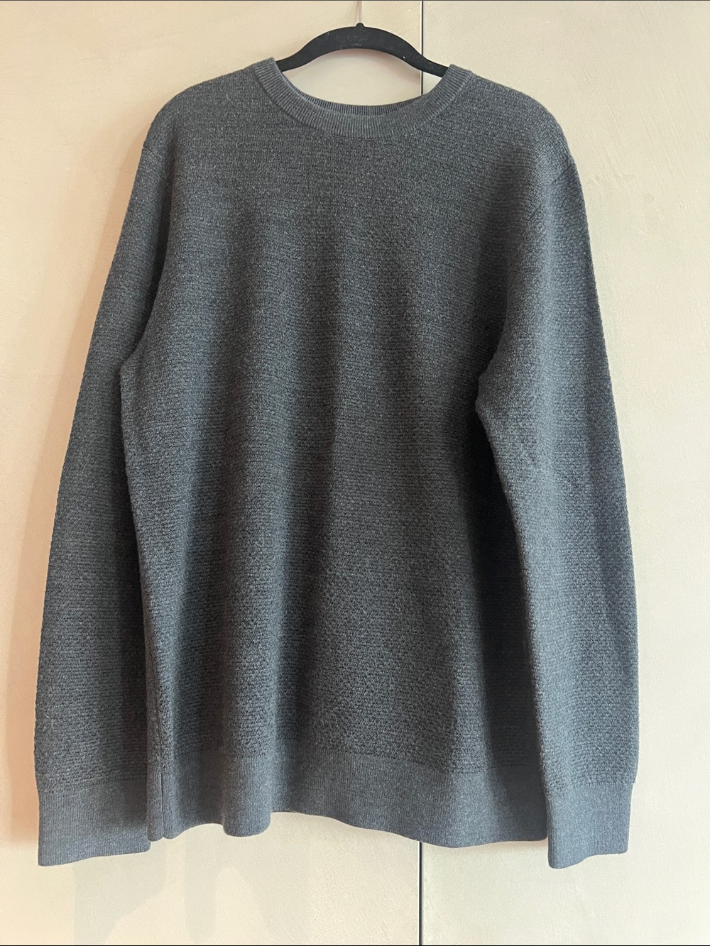 Theory Men's Merino Wool Waffle Crewneck Sweater - Gray - Like New